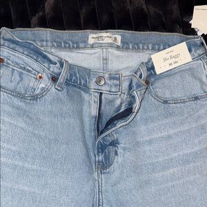 Abercrombie & Fitch “the baggy” low rise jeans size 30 brand new with tags